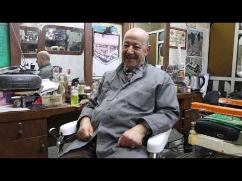 بالفيديو خوجة حلاق مدينة القدس المحتلّة منذ خمسين عامًا
