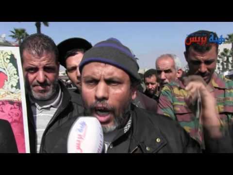 شاهد سائق أجرة يصف محاربي النقل السري بالأسود