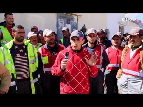 شاهد عمال يخيرون بين الاستقالة ومواصلة العمل أو الطرد