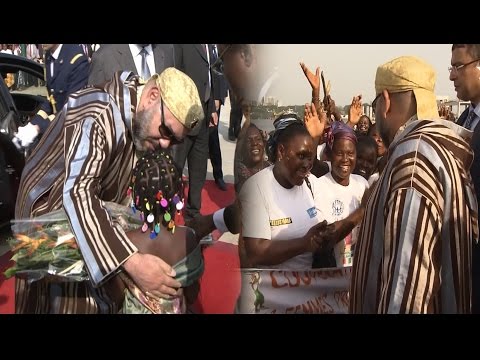 شاهد الملك محمد السادس يزور محطتي لوكودغرو وغراند لاهو