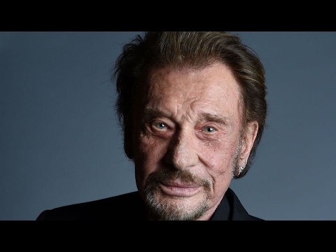 نجم الروك الفرنسي جوني هاليداي يكشف إصابته بالسرطان