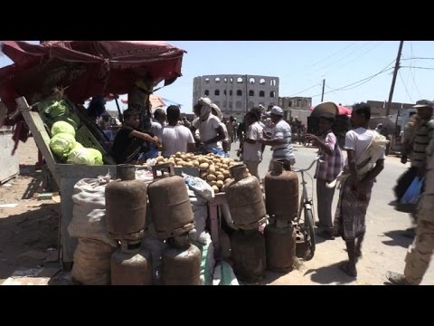 الحياة تعود إلى طبيعتها في مدينة المخا الساحلية اليمنية
