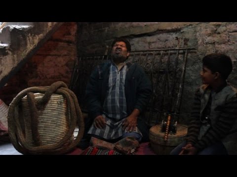 السحرة الهنود يواجهون قانونًا يجرِّم فنونهم التقليدية المذهلة