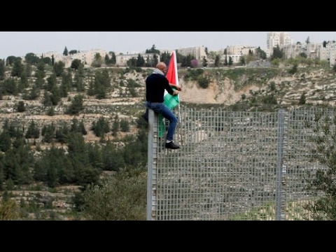 الفلسطينيون يحيون الذكرى الـ 41 ليوم الأرض في إسرائيل والضفة الغربية