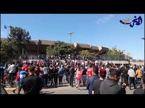 شاهد فوضى تنظيمية في مباراة الكلاسيكو بين فريقي الوداد والجيش