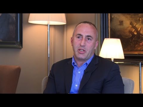بالفيديو زعيم حرب كوسوفي سابق يشكو من اعتقاله في فرنسا