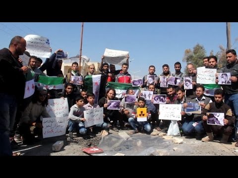 ردود فعل السوريين بعد الضربة الأميركية لمطار الشعيرات