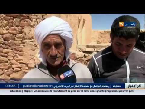 بالفيديو  نزع صور المرشحين لانتخابات البرلمان في بجاية