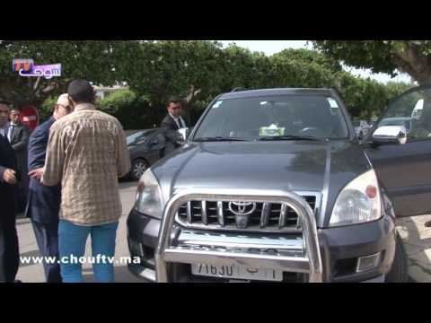 شاهد بنكيران يعود إلى سيارته القديمة