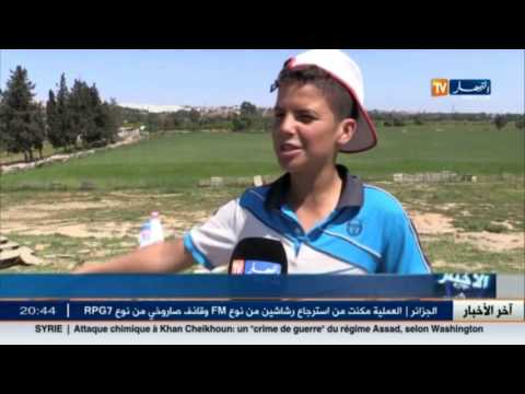 أطفال يحولون قارعات الطريق السيار إلى ملبنات