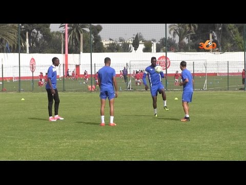 عموتة يؤكد أن الرجاء فريق مميز وخطوطه متجانسة