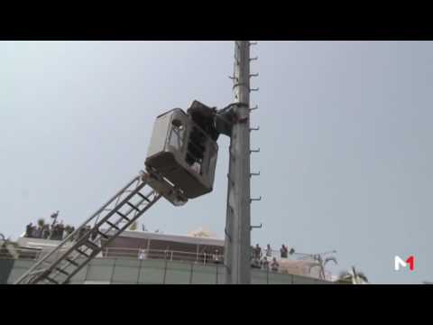 شاهد إنقاذ سيدة حاولت الانتحار في الرباط