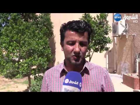 شاهد تكريم الفنان الكوميدي حكيم دكار في بسكرة