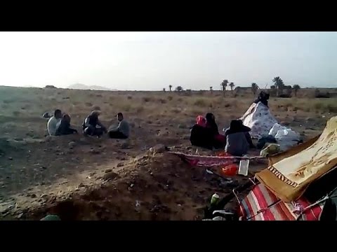شاهد لاجئ سوري يروي معاناة مجموعة عالقة