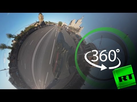 بالفيديو مرور المعدات العسكرية في شوارع موسكو