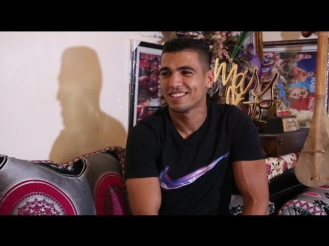 شاهد الوجه الأخر لبطل الملاكمة محمد ربيعي