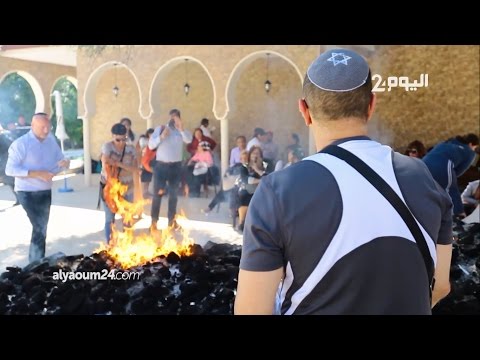 شاهد اليهود المغاربة يحيون موسم الهيلولة في وزّان