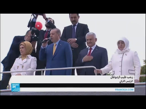 بالفيديو أردوغان يجمع بين رئاسة الدولة وزعامة حزب