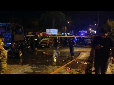 شاهد 10 قتلى على الأقل في هجوم انتحاري وسط بغداد