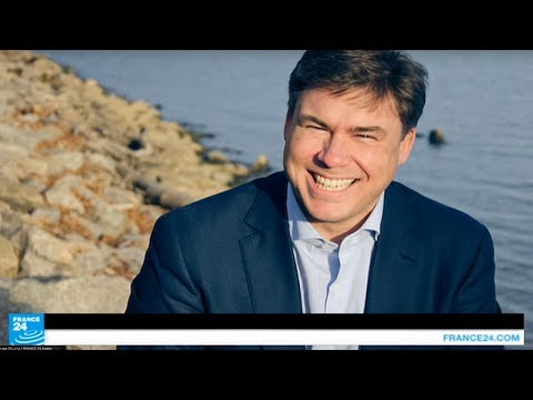 شاهد استقالة مسؤول الاتصالات في البيت الأبيض