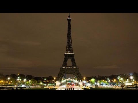 برج إيفل يطفئ أنواره حدادًا على هجمات العراق