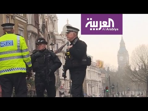 شاهد الطيران الروسي يغير على قوات المعارضة في البادية خلال قتالها قوات الأسد