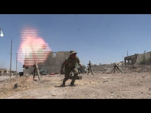 شاهد القوات العراقية تستهدف مواقع الجهاديين في غرب الموصل