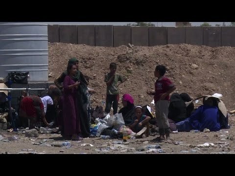 شاهد نازحون من غرب الموصل يولدون من جديد