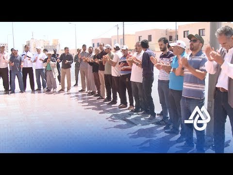 شاهد احتجاج نقابات ومتضرّرين في ودادية سكنية في الداخلة
