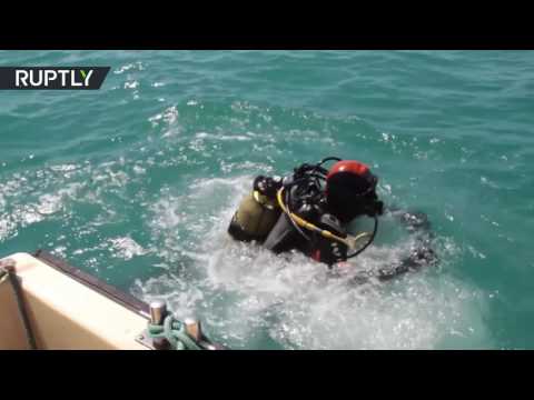 بالفيديو غطاسون من أسطول البحر الأسود يعثرون على قنبلة ألمانية