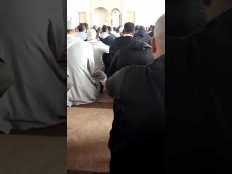 بالفيديو  خطيب جمعة مغربي يهاجم حراك الريف