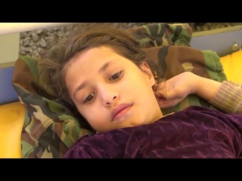 شاهد خيام لاستقبال مصابي الكوليرا في محيط مستشفى في صنعاء