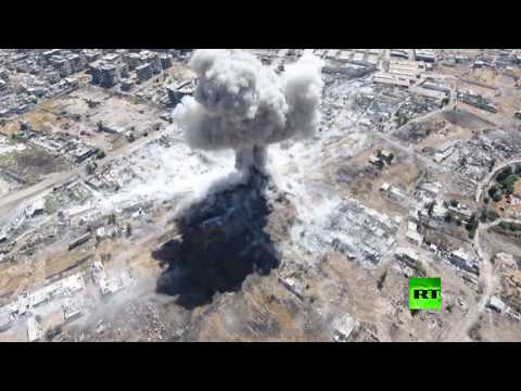 طائرة درون تصور قصف مواقع هيئة تحرير الشام
