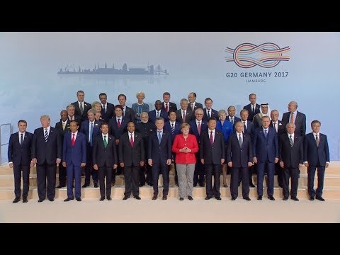 شاهد صورة مشتركة لأعضاء قمة الـ العشرين في هامبورغ الألمانية