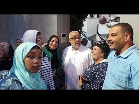 شاهد هدايا غريبة في منزل عبد الإله بنكيران أبرزها الطاووس