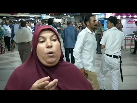 شاهد المصرية التي أخرست أوباما تدافع عن كشك الفتوى