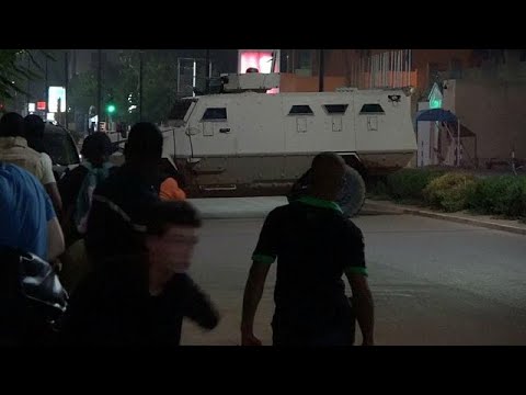 مقتل 17 شخصًا واحتجاز رهائن في هجوم على مطعم تركي