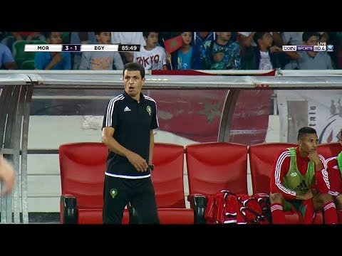 شاهد السمومي يسجل هدفًا بالخطأ في مرماه ويقلص النتيجة للمنتخب المصري