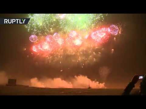 الألعاب النارية الملونة بمناسبة انطلاق منتدى الجيش2017