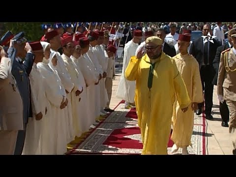 شاهد لحظة وصول الملك محمد السادس إلى مسجد للا أسماء في الرباط
