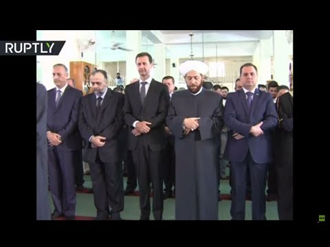 شاهد بشار الأسد يؤدي صلاة عيد الأضحى في القلمون