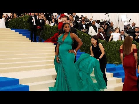 شاهد سيرينا وليامز ترزق بمولودتها