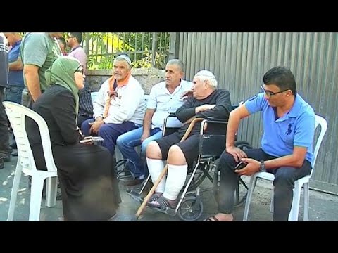 شاهد إسرائيل تطرد عائلة مقدسية من منزلها في حي الشيخ جراح