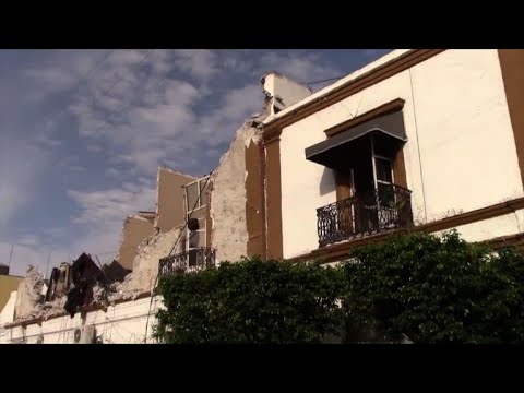شاهد استمرار عمليات البحث عن ناجين في زلزال المكسيك