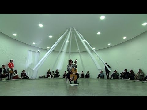 تعرف على أهم ثلاثة أحداث فنية في فرنسا تتناول نهج الحداثة