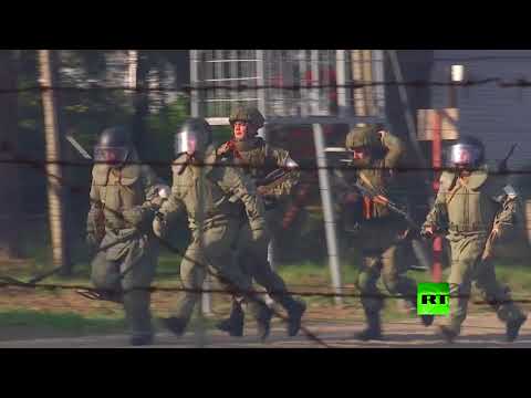 شاهد مناورات عسكرية لوحدات مكافحة الإرهاب التابعة لأسطول بحر البلطيق