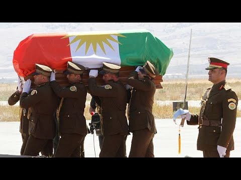 شاهد جثمان طالباني يوارى الثرى في السليمانية