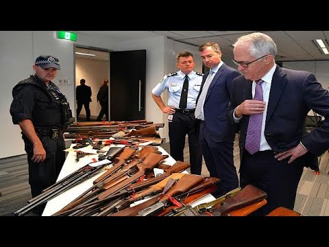 شاهد الأستراليون يعيدون 51 ألف قطعة سلاح للسلطات