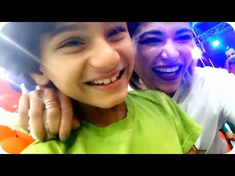 أولاد نهى نبيل يرقصون على الأغاني الشعبية المصرية