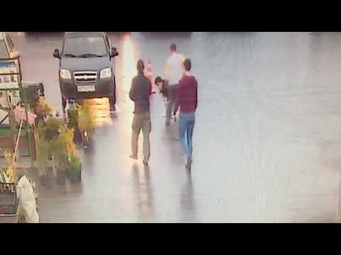 بالفيديو  روسي يقتل حلاقًا لغضبه من قَصة شعره
